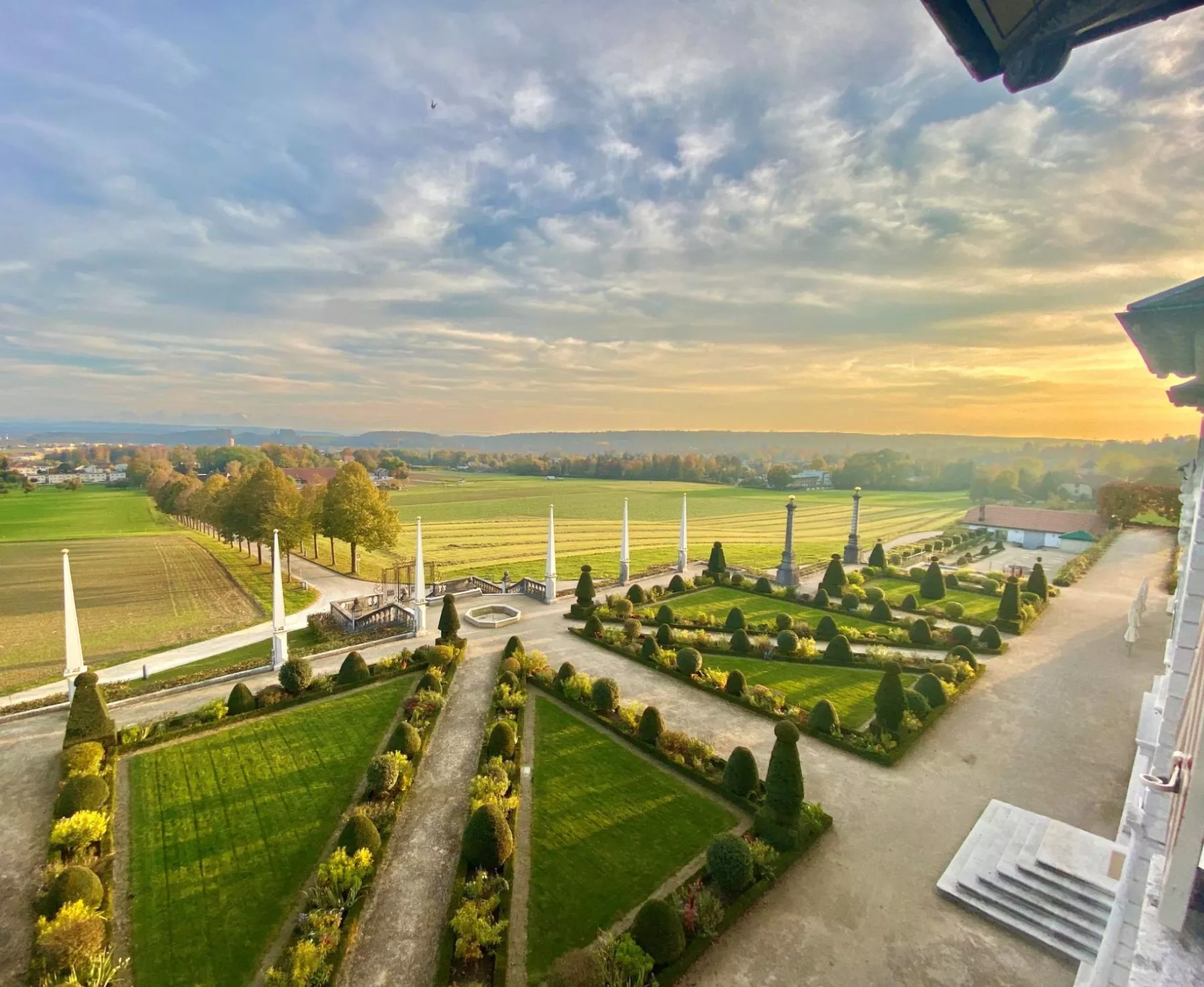 02-Schloss Waldegg_Barockgarten.jpg