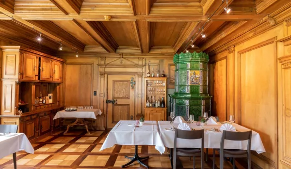 4_Schloss A Pro_Restaurant_AngelSanchez.jpg