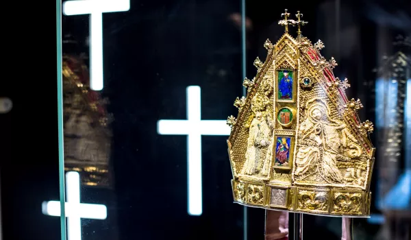 4_Schloss Frauenfeld_Mitra.jpg