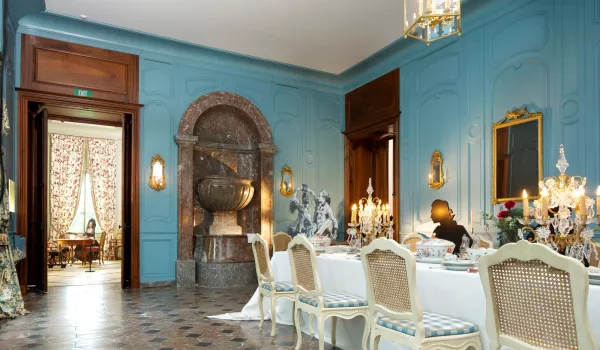 5_Château de Prangins_Interieurs bleu.jpg