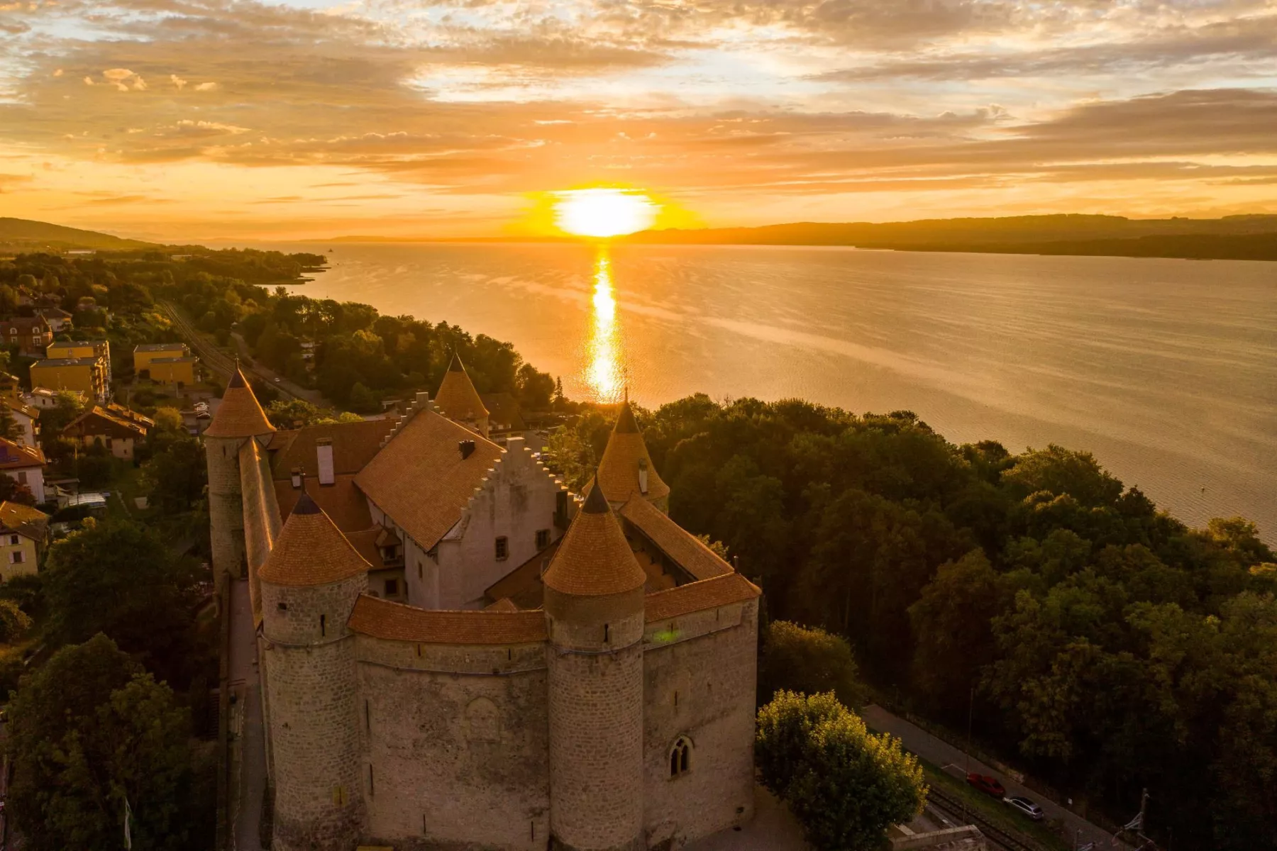 Château de Grandson RaphaelDupertuis_soir.jpg