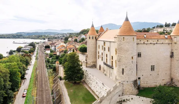 Chateau-de-Grandson_RaphaelDupertuis_vue direction village.jpg